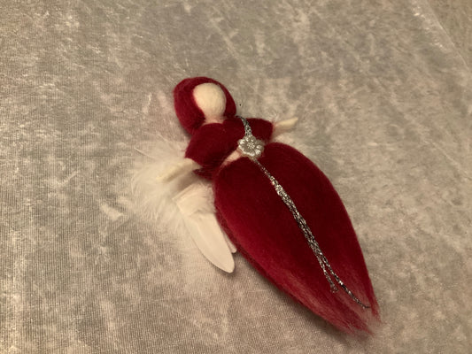 Schutzengel Handgemacht in Bordeaux Rot