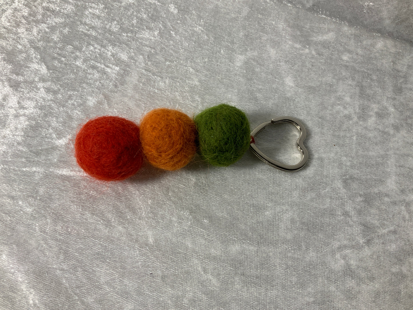 Handgefertigter Schlüsselanhänger in Herbstlichen Farben