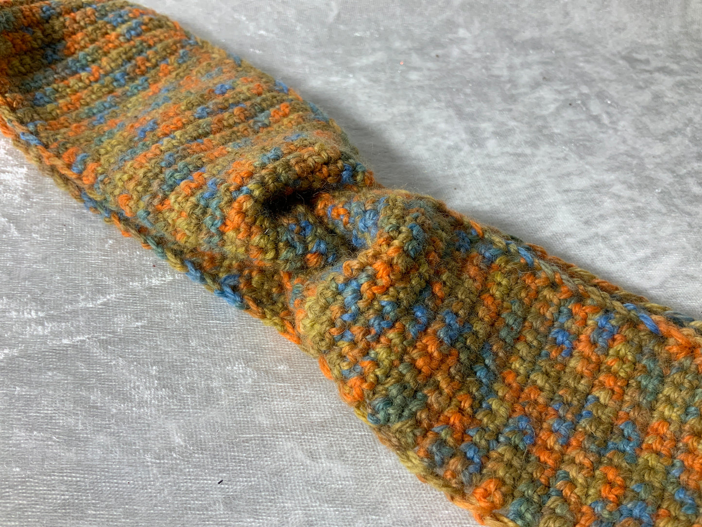 Stirnband in einer schönen Herbstfarbe