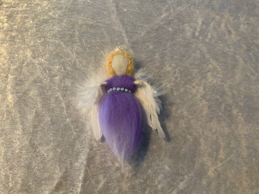 Schutzengel Handgemacht in Lila