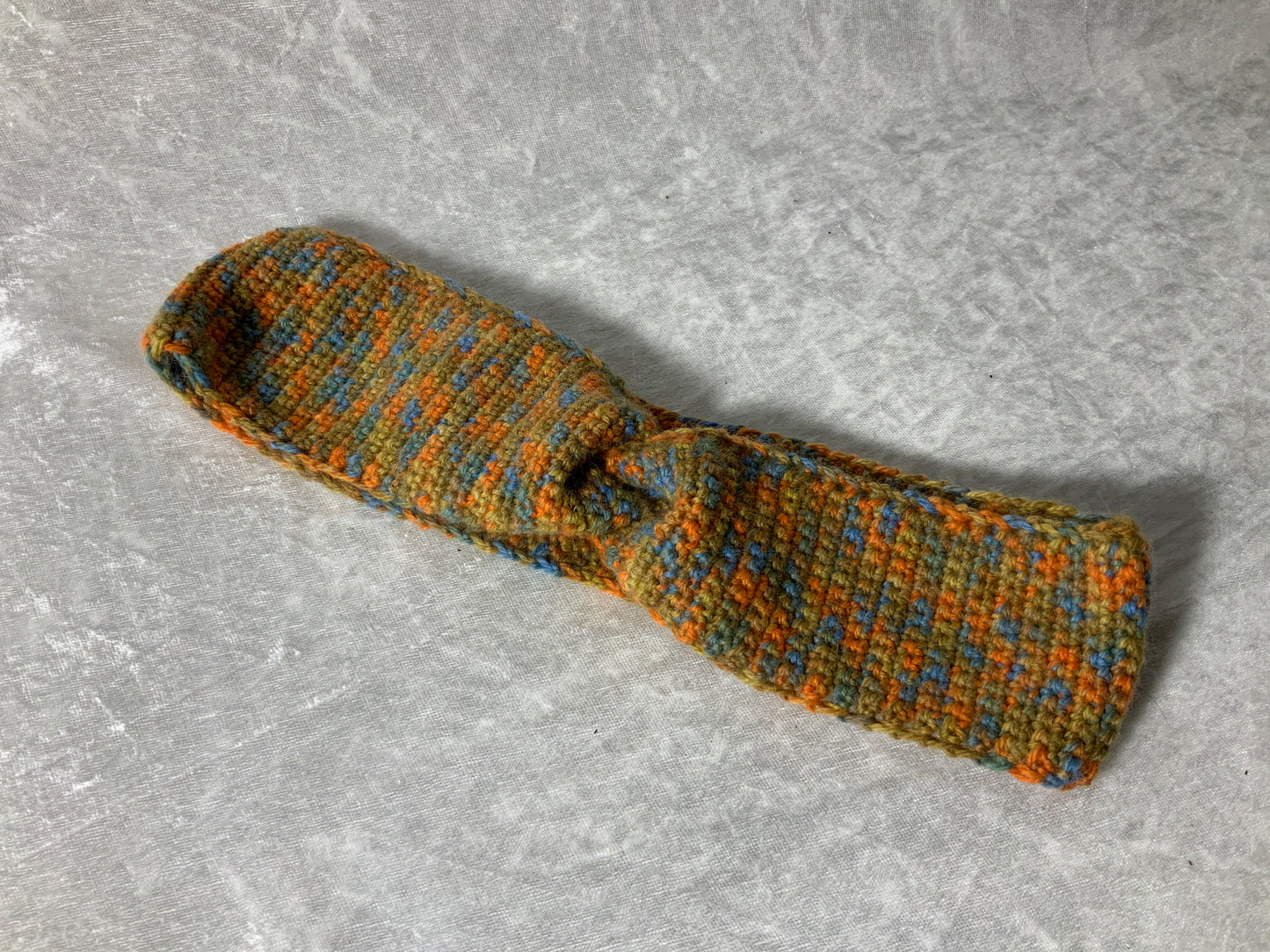 Stirnband in einer schönen Herbstfarbe