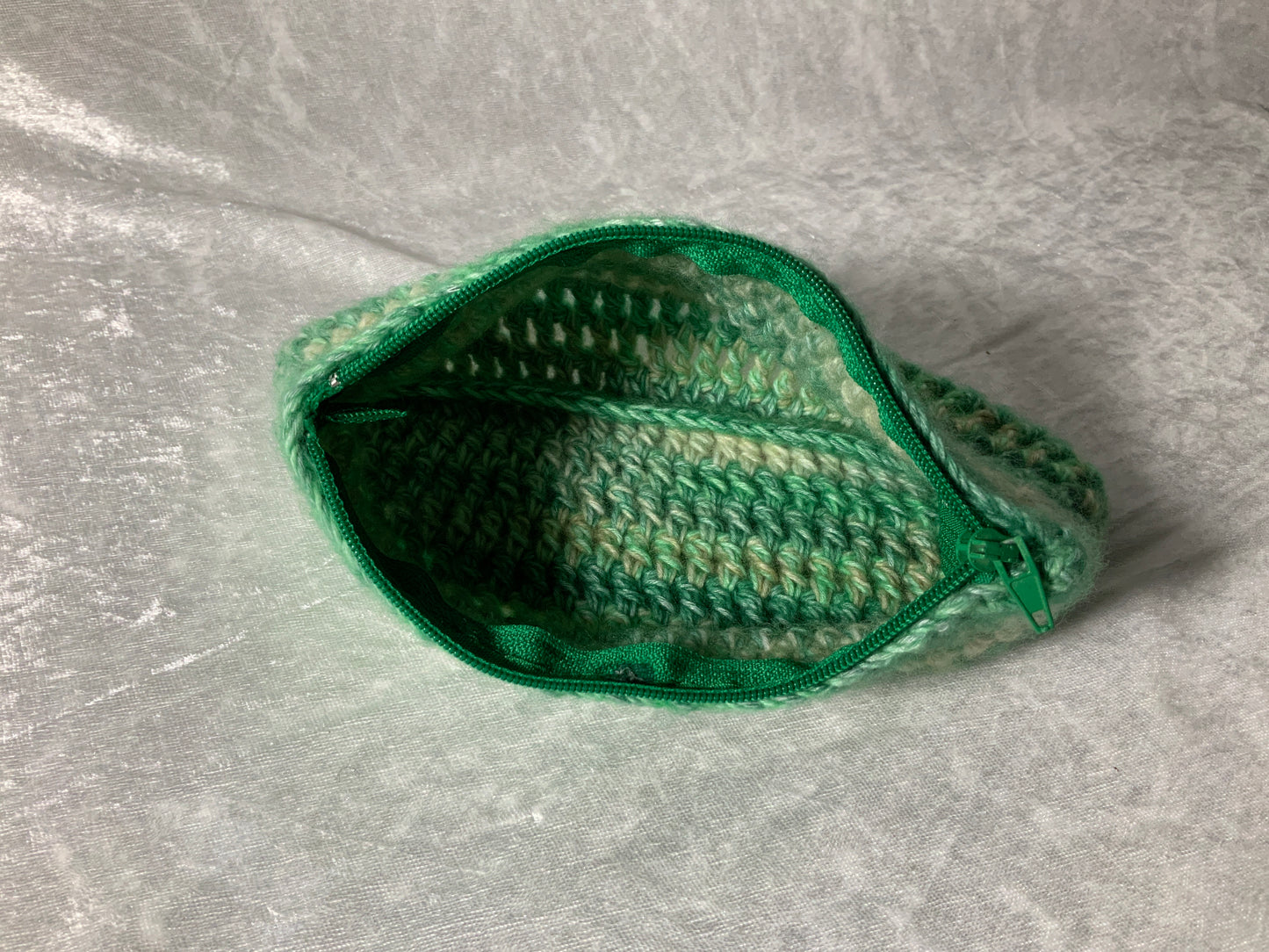 Kosmetiktasche aus Wolle in Grün Tönen