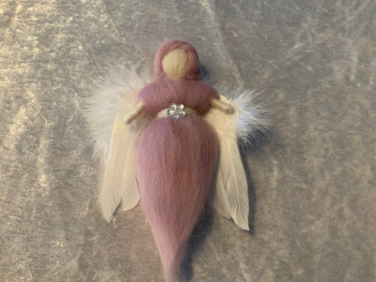 Schutzengel Handgemacht in Flieder