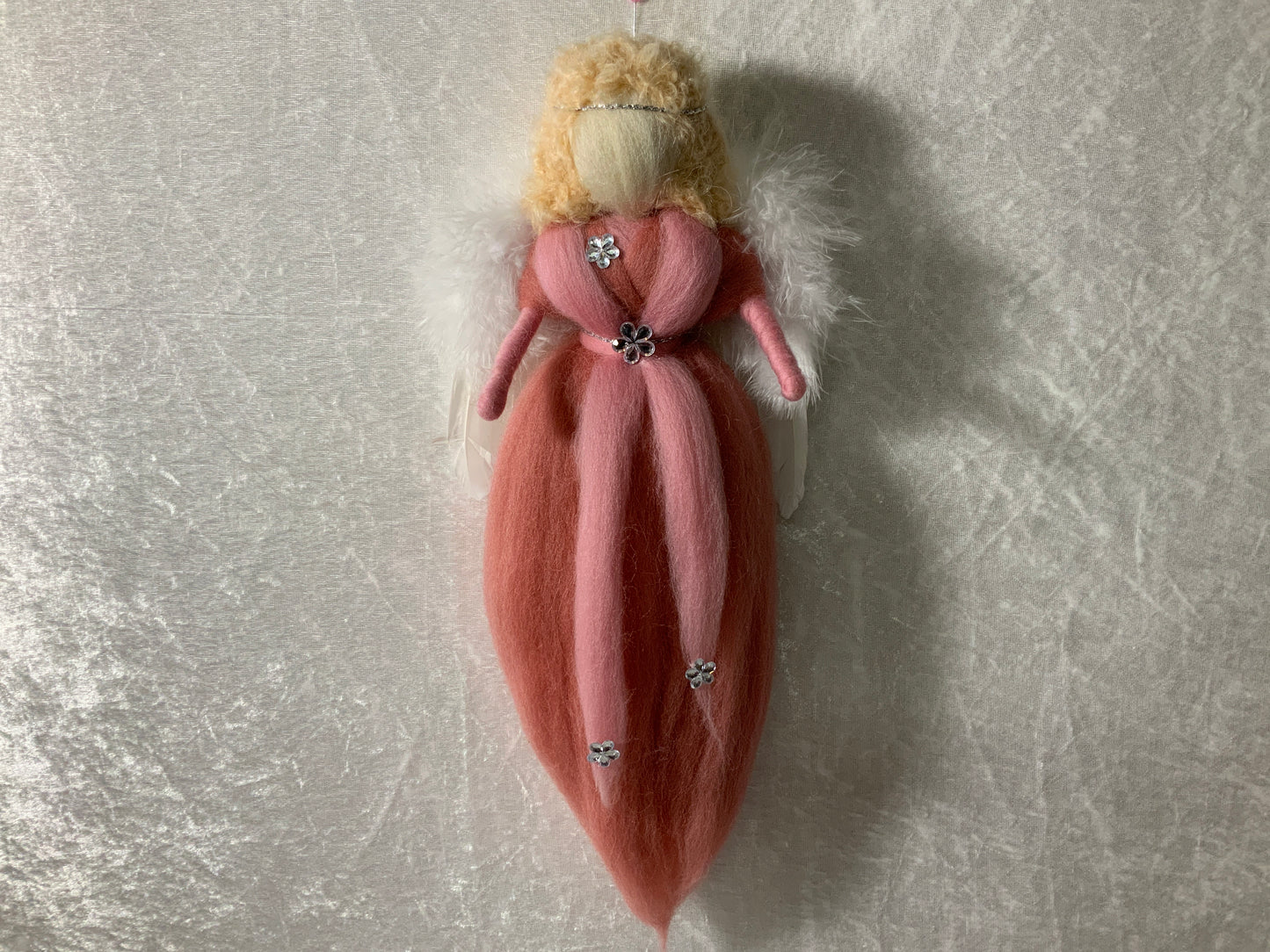 Großer Handgefertigter Engel aus Merinowolle in Rosa